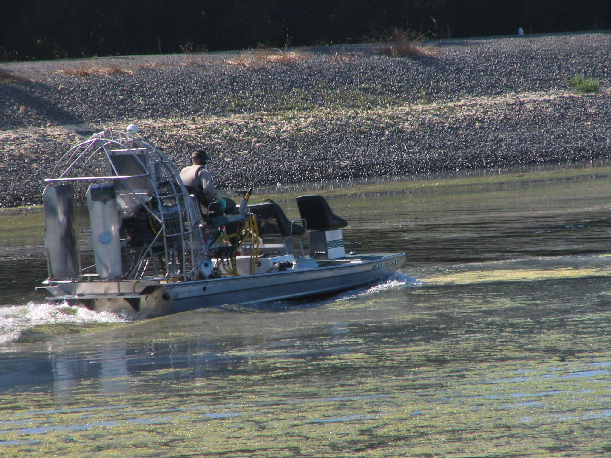 2048x1536 Treating With Airboat Msmvcd