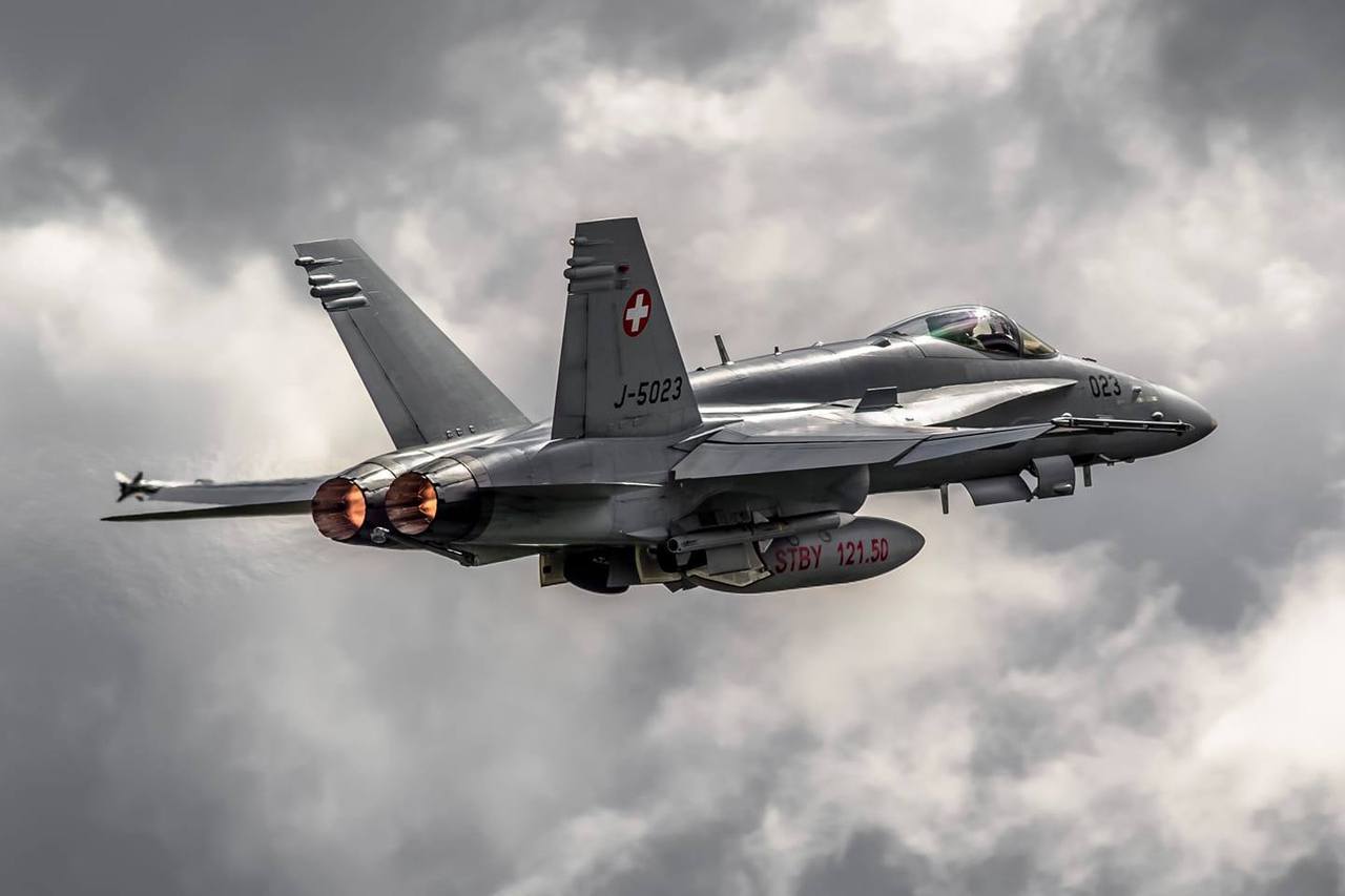 1280x853 What's Your Vector Victor