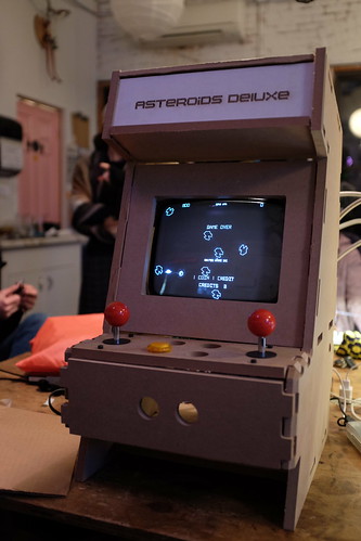 Mini Arcade 333x499 Mini Arcade