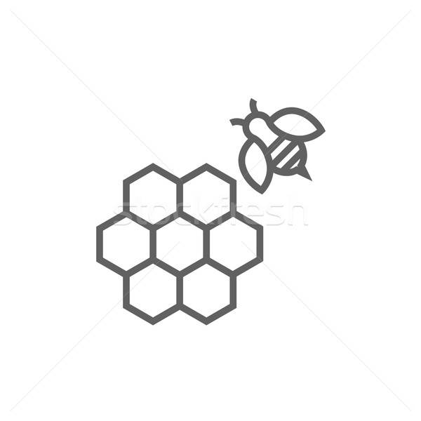 600x600 Honeycomb And Bee Line Icon Vector Illustration Andrei Krauchuk