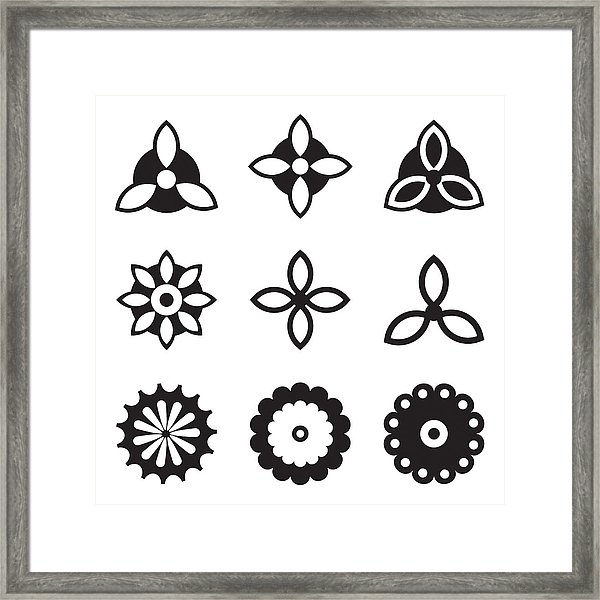 Black And White Vector Flowers Set With Nine Different Logo 600x600 Black And White Vector Flowers Set With Nine Different Logo
