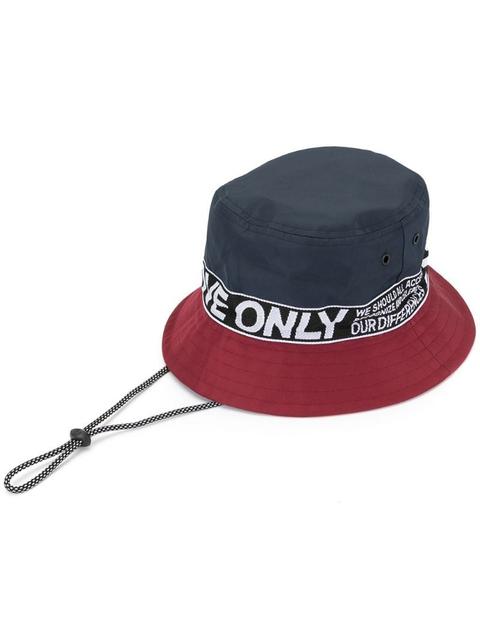 Classics Vector Bucket Hat From Reebok On Buttons 480x640 Classics Vector Bucket Hat From Reebok On Buttons