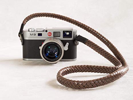 466x350 Barton Vector Leather Natural Camera Strap Brown