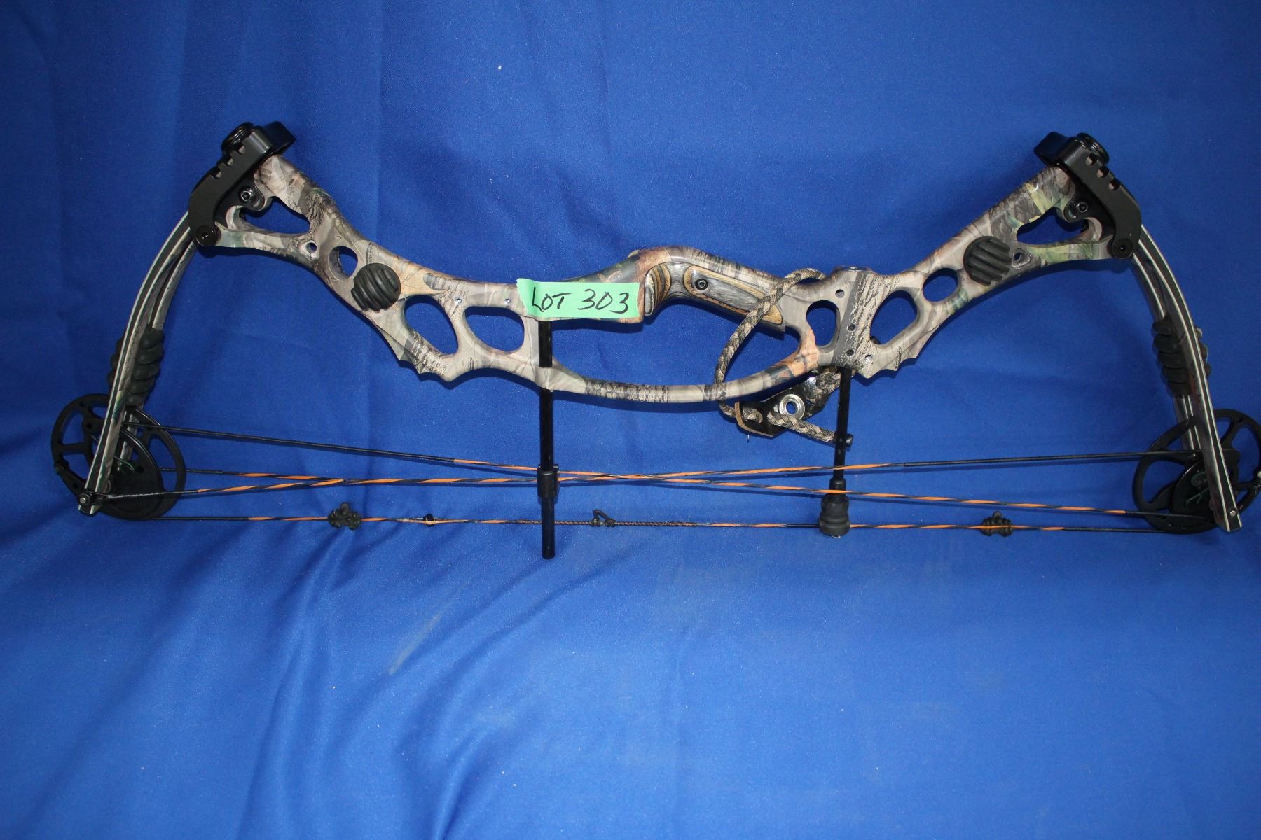Vector Compound Bow 1800x1200 Vector Compound Bow