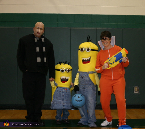 508x451 Diy Despicable Me Family Costume