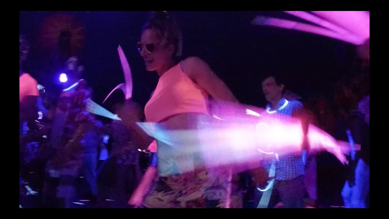 1280x720 Vector Festival Glow Stick Party