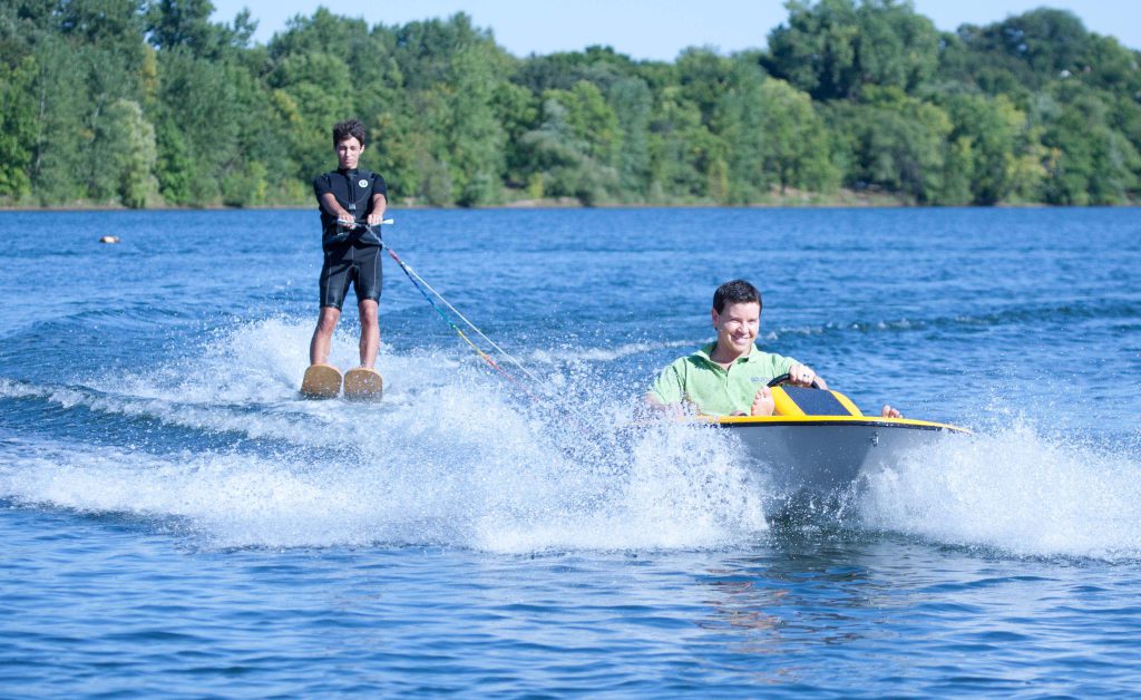 1024x628 Go Float Signs New Dealers To Sell Its Electric Boats Lake