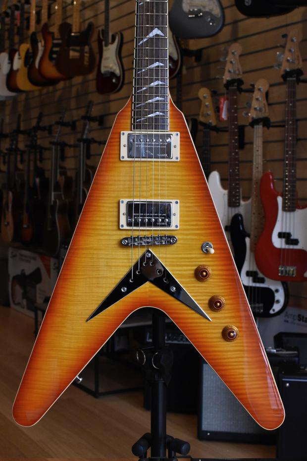 620x930 Hamer Vector 'flying V Style'