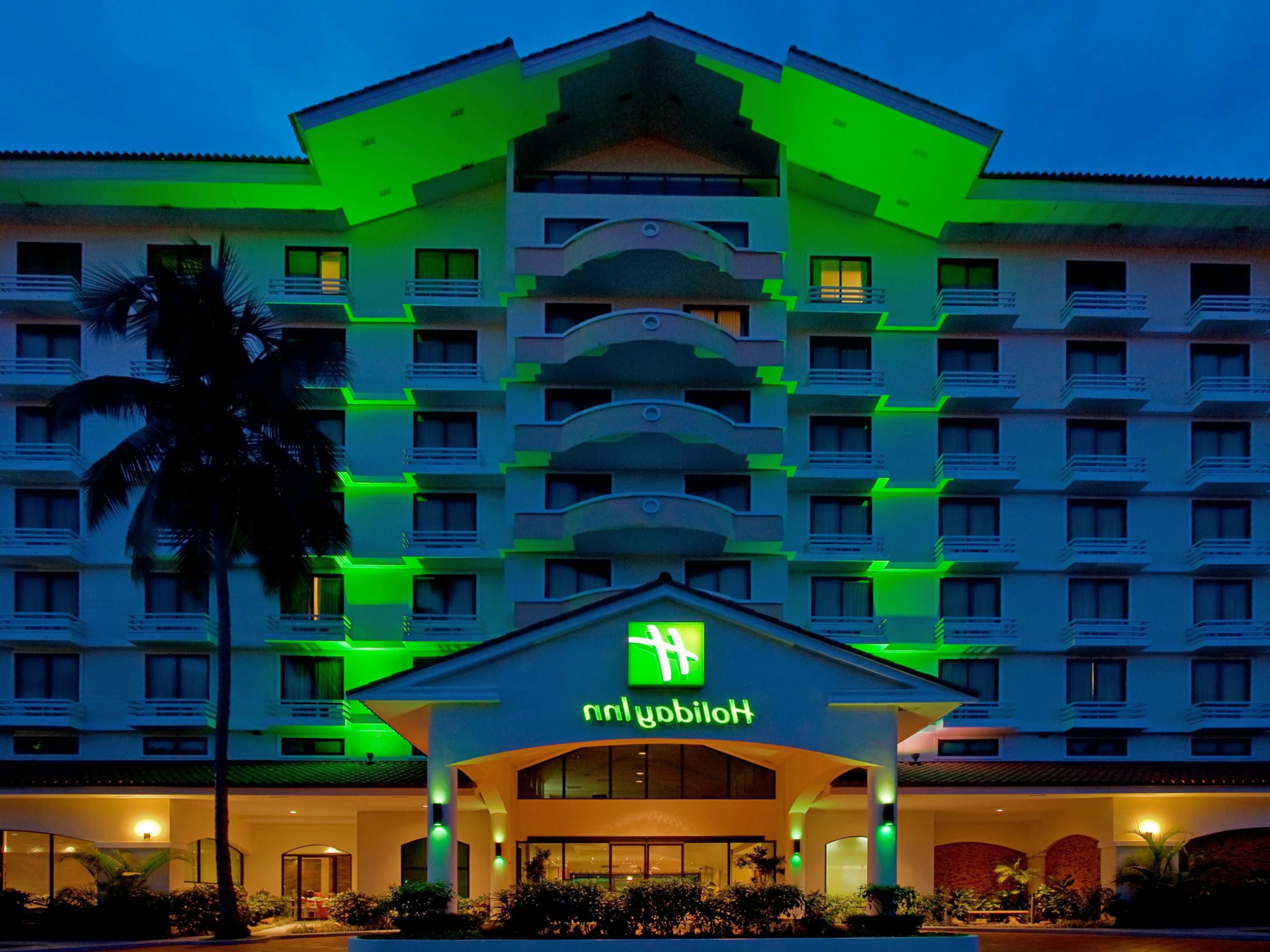 3840x2880 Holiday Inn Express And Suites Logo Geekchicpro