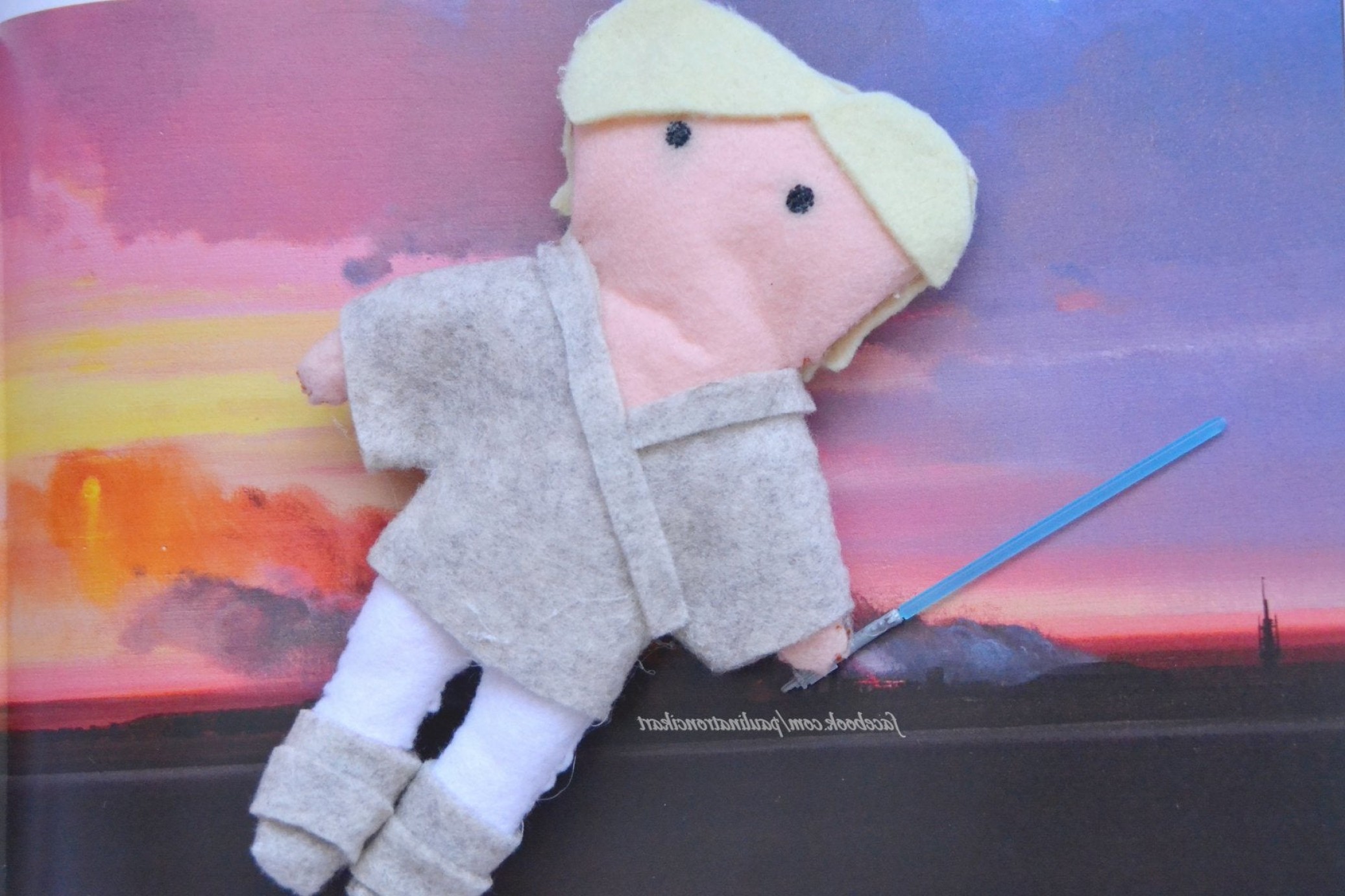 2073x1382 Luke Skywalker A New Hope Plush Wallkeeper
