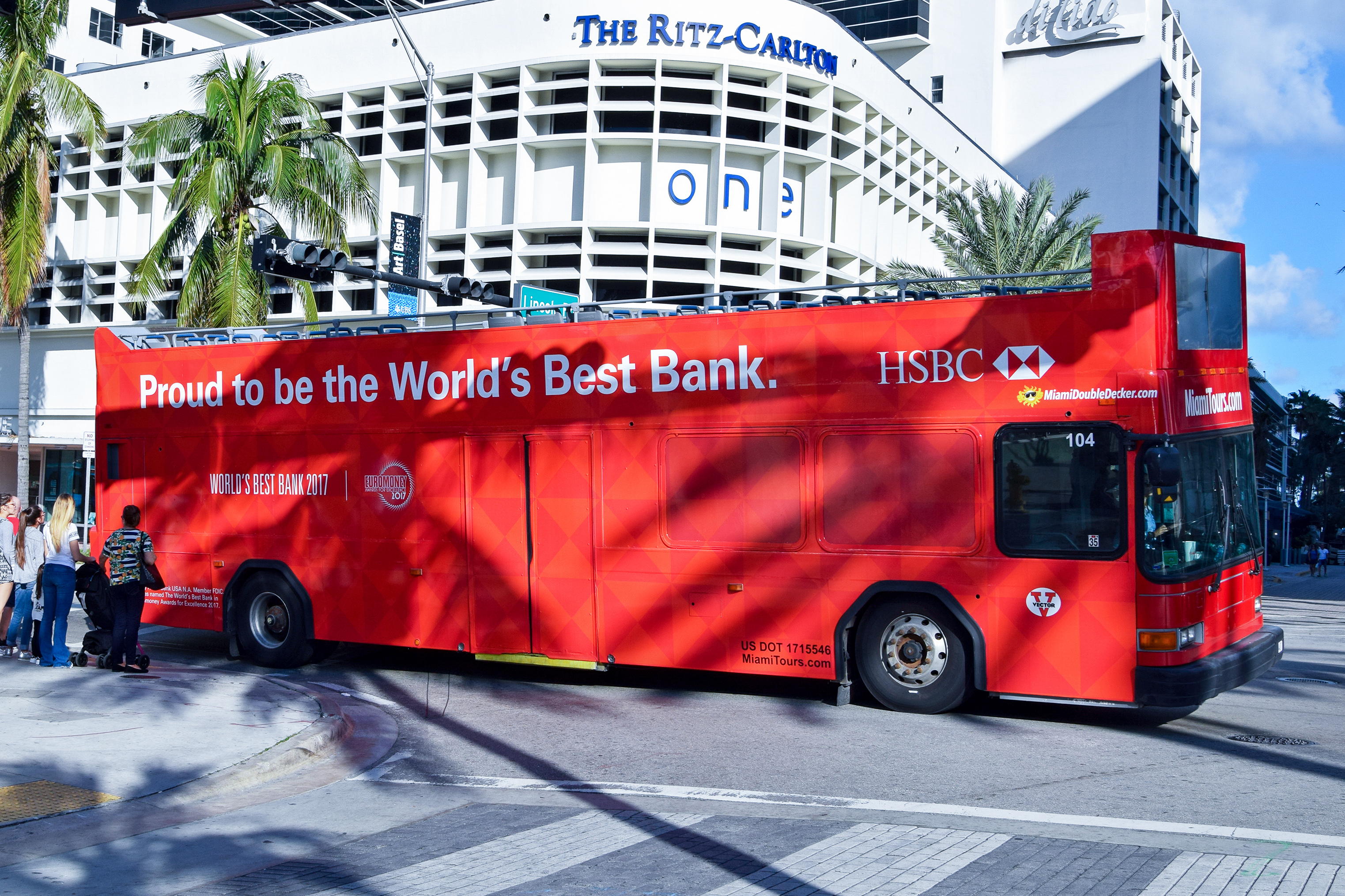 3046x2030 Hsbc Vector Media