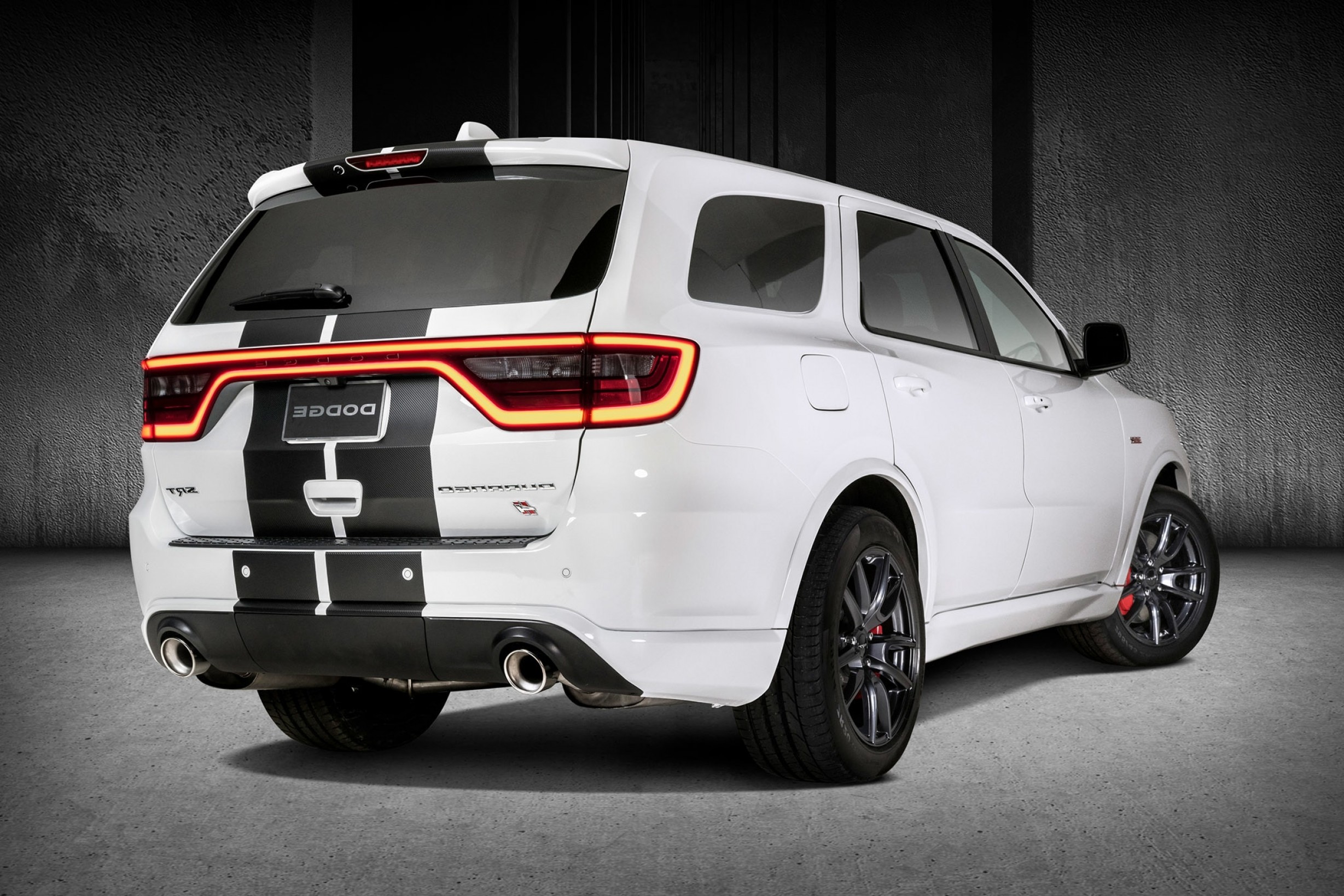 2457x1638 Dodge Durango Rt Srt Gets Stripes Mopar Performance Goodies
