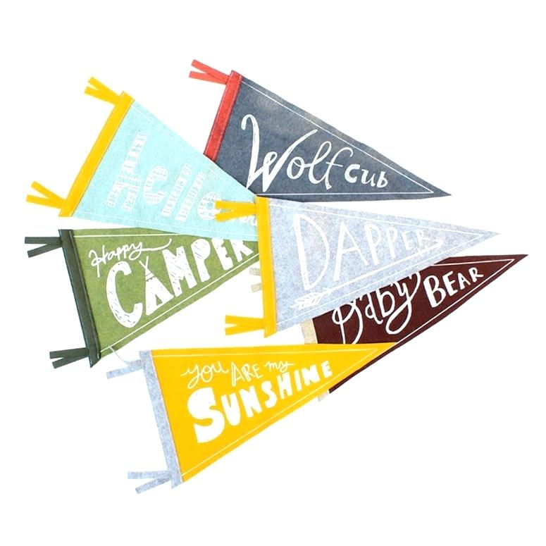 775x775 Pendant Flag Madel