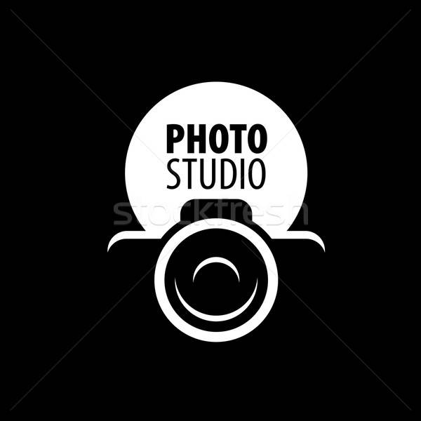 Vector Logo For Photographer Vector Illustration Aleksej 600x600 Vector Logo For Photographer Vector Illustration Aleksej