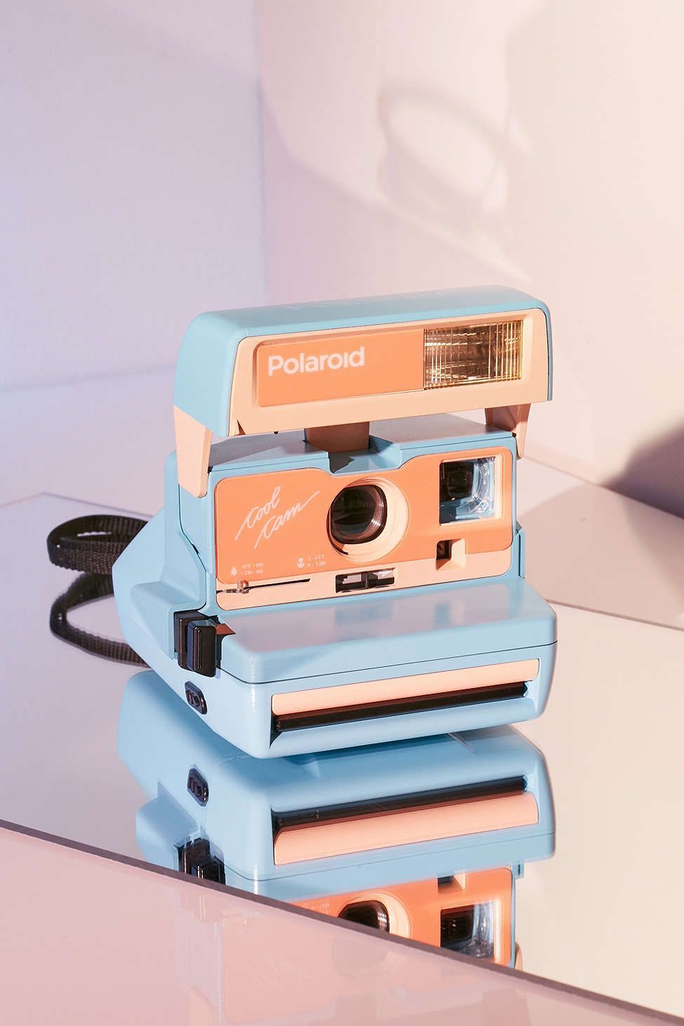 Polaroid instant camera. Polaroid 900 фотоаппарат. Фотоаппарат Polaroid x530. Cool cam 600 Polaroid снимки. Полароид фотоаппарат старый.