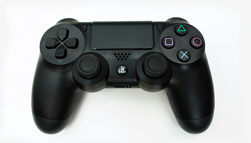 879x502 The Controller Playstation Review Polygon