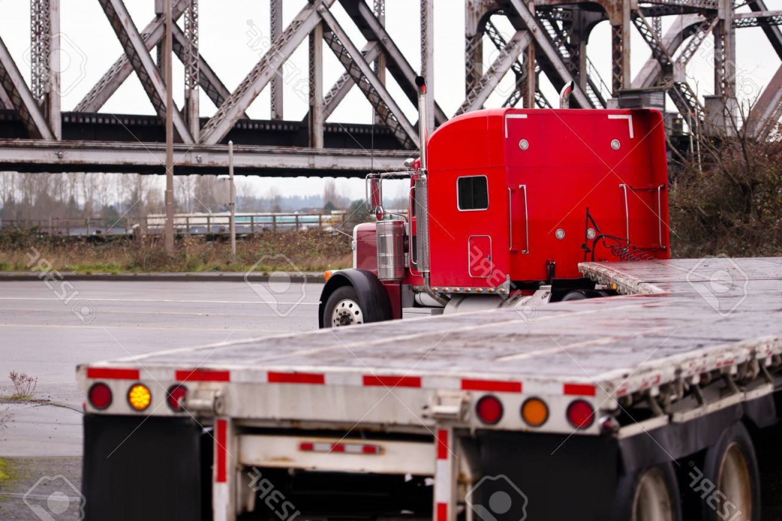 1560x1039 Metal Semi Truck Vector Sarahgardan