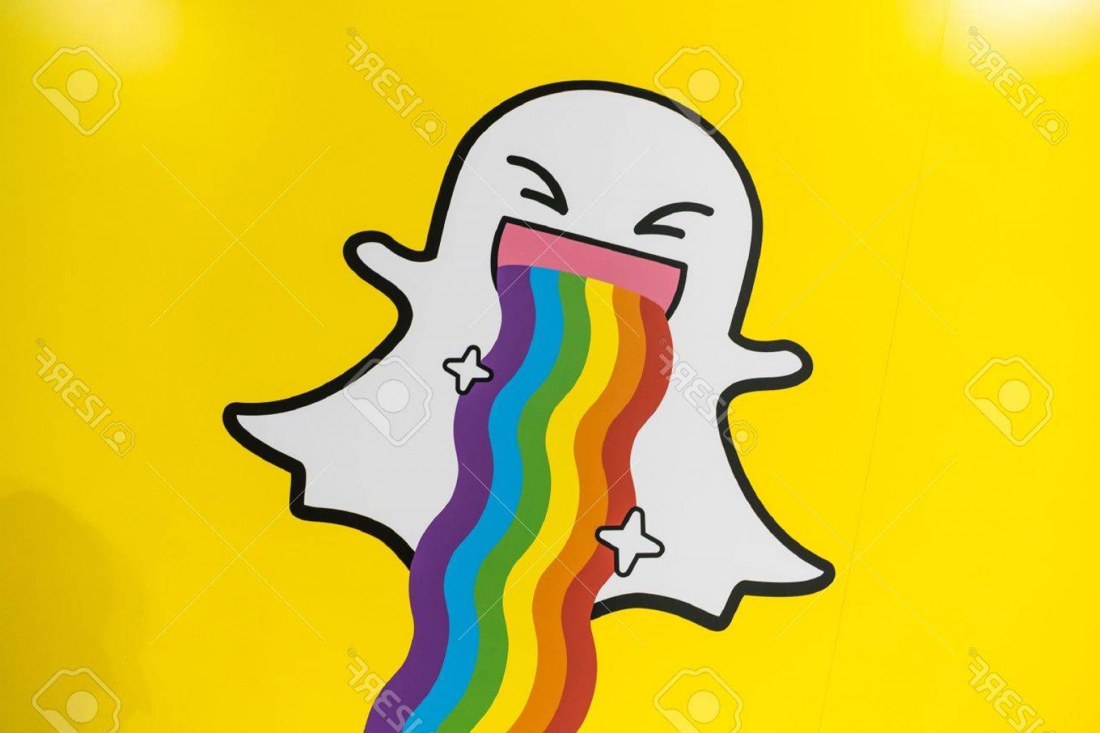 1560x1039 Photocologne Germany September Snapchat Logo With Rainbow