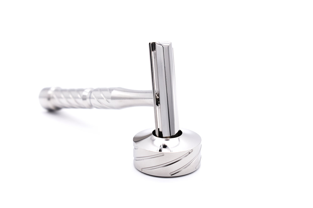 1000x667 Vector Single Edge Razor Blackland