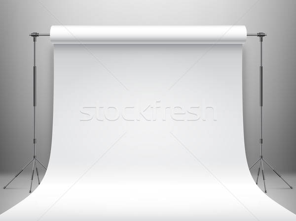 600x449 White Studio Background Vector Illustration Timur Syrtsov