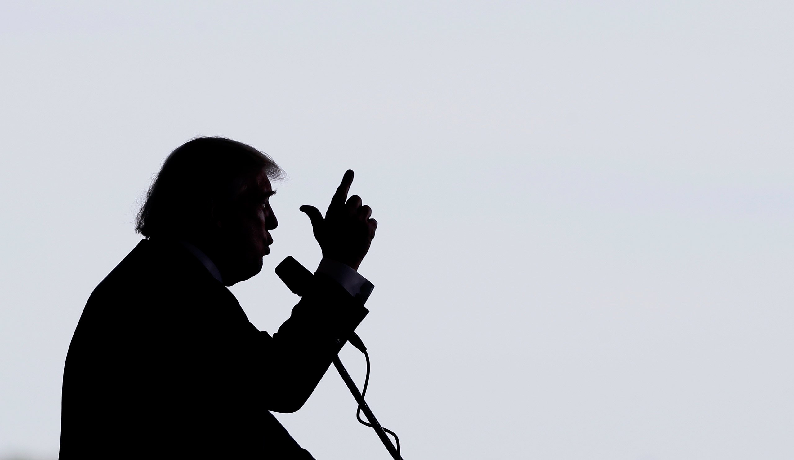 2560x1485 Donald Trump Profile Silhouette