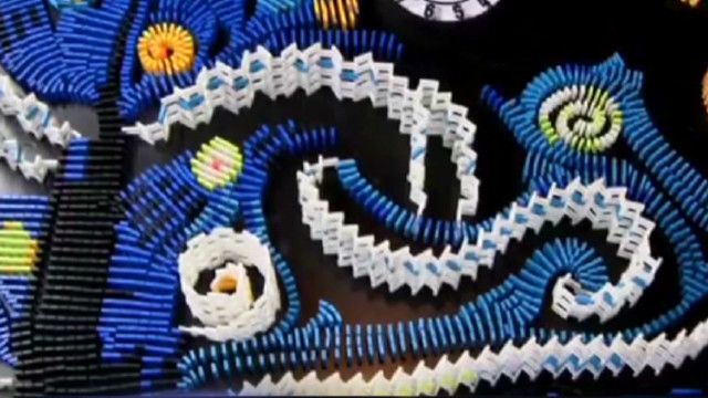 640x360 Watch Dominoes Fall To Create Art