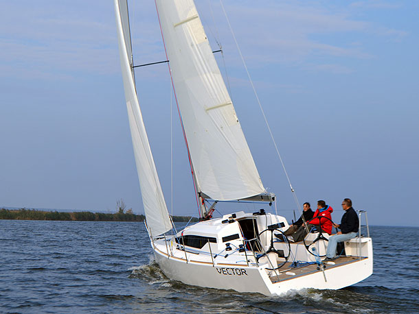 610x458 Ys Production Sail Boats