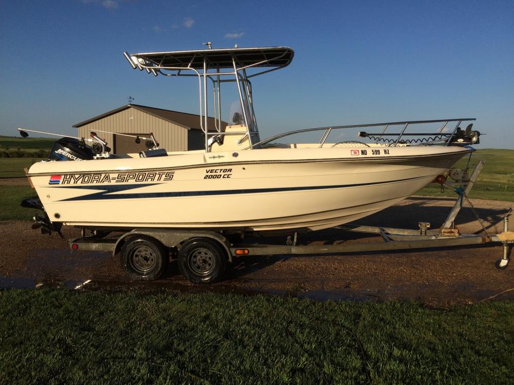 1000x750 Hydra Sport Cc Vector Hp Mercury Efi Stroke