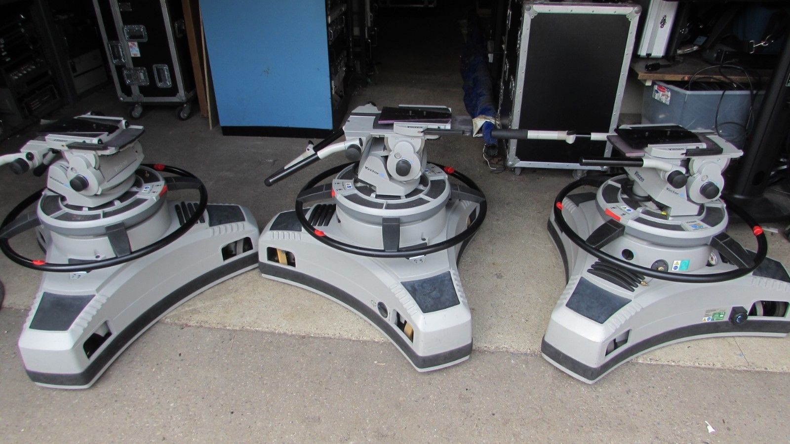 1600x900 Vinten Quattro Pedestal With Vector Head Used Allied