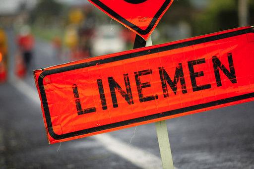 512x341 Out Of Line New Zealand Girl Gets Sexist Road Signs Changed