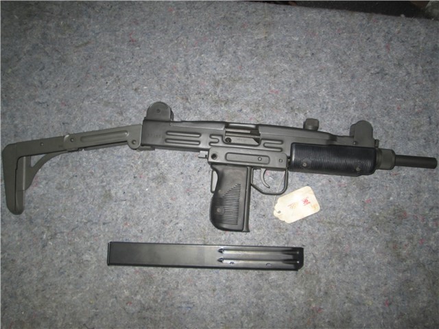 640x480 Vector Arms Uzi