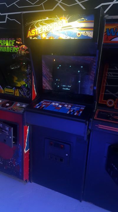 400x720 Reboot Arcade Bar On Twitter Asteroids Is Back On The Floor