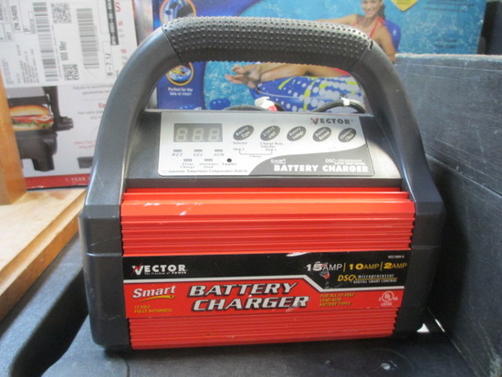 550x413 Vector Battery Charger