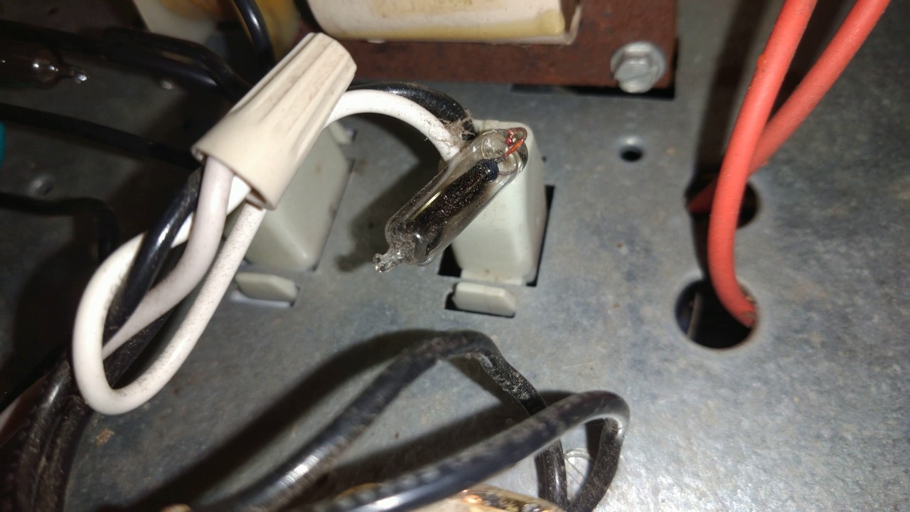 1280x720 How To Fix When A New Bug Zapper Bulb Does Not Turn