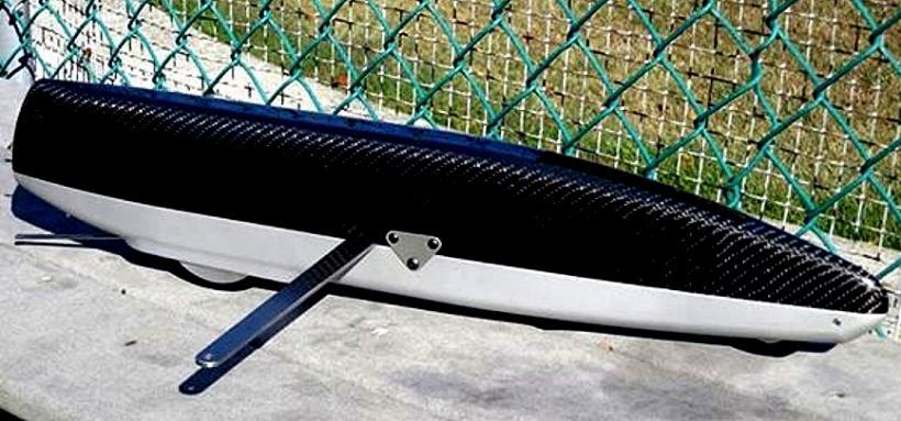 820x383 Vector Electric Powered Model Car Speeds Past Mph