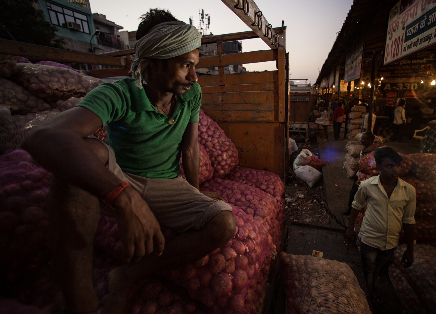 1498x1080 Vector Center