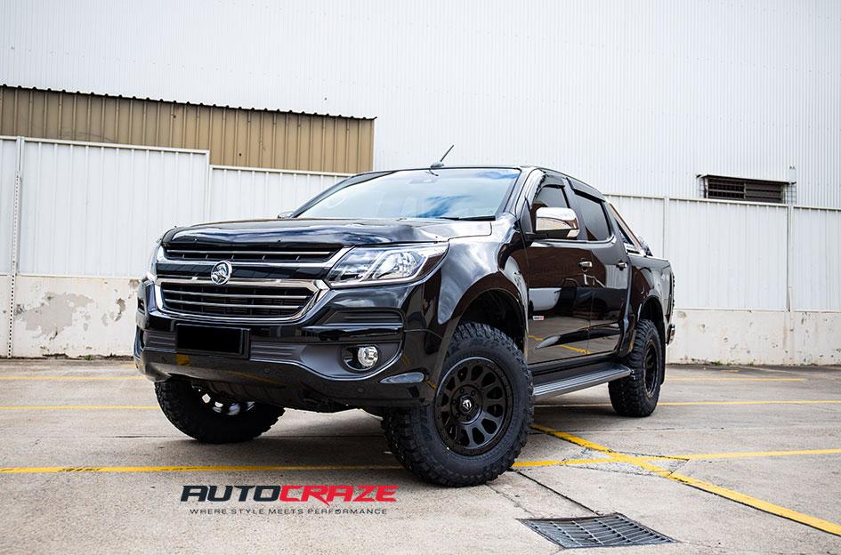945x624 Holden Colorado Vector Matte Black Car Gallery Auto