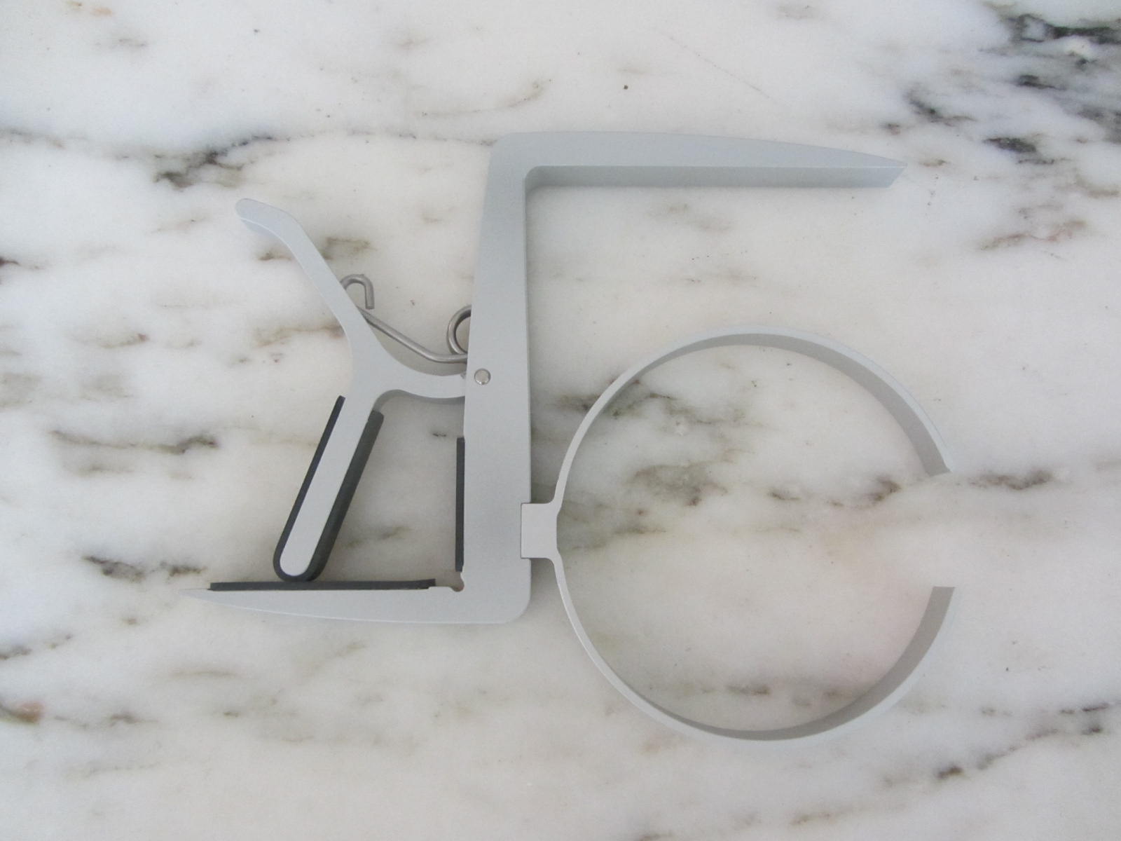 1600x1200 So Simple, So Usefulthe Vector Cupholder