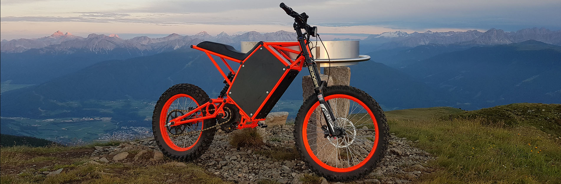 Vector E Bikes 1904x626 Vector E Bikes