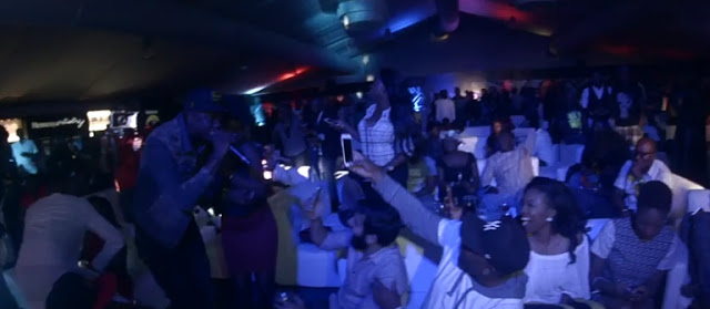 640x279 Video Vector