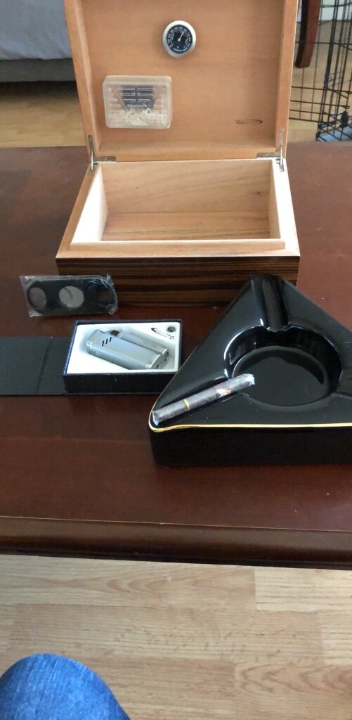 501x1024 La Quinta Ikinci El Vector Humidor