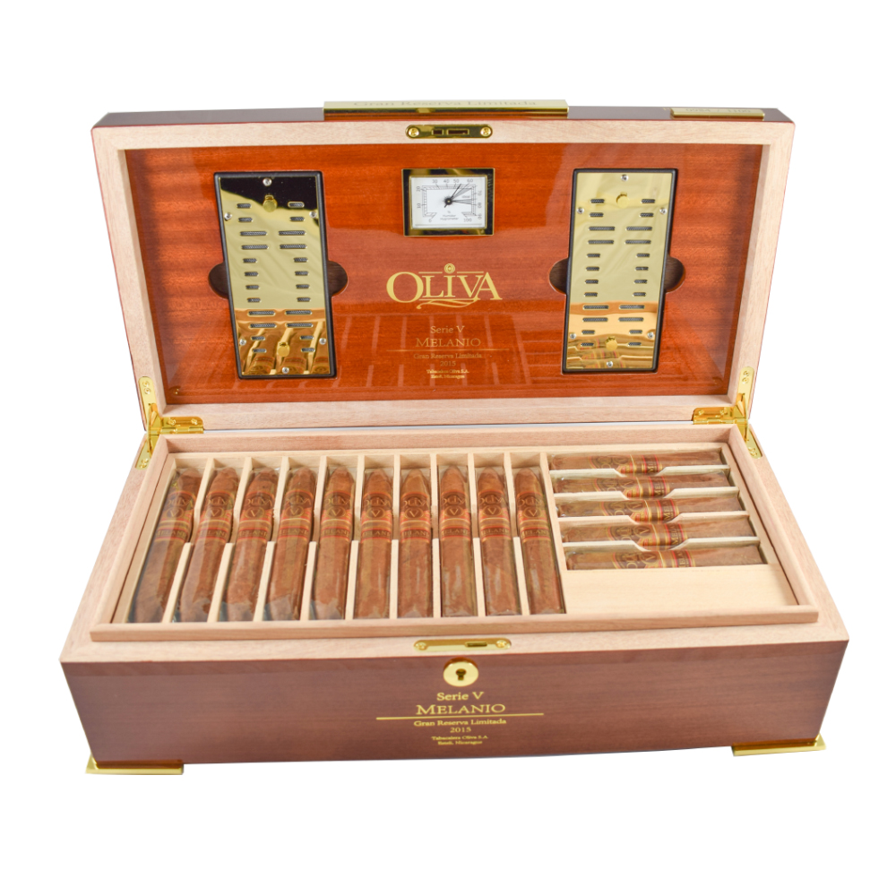 1000x1000 Oliva Serie V Melanio Humidor