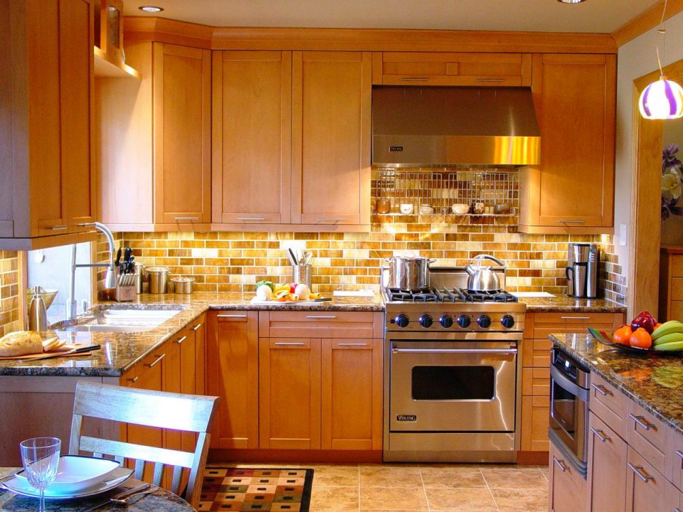 960x720 Examples Astonishing Popular Kitchen Backsplash Cream Cabinets