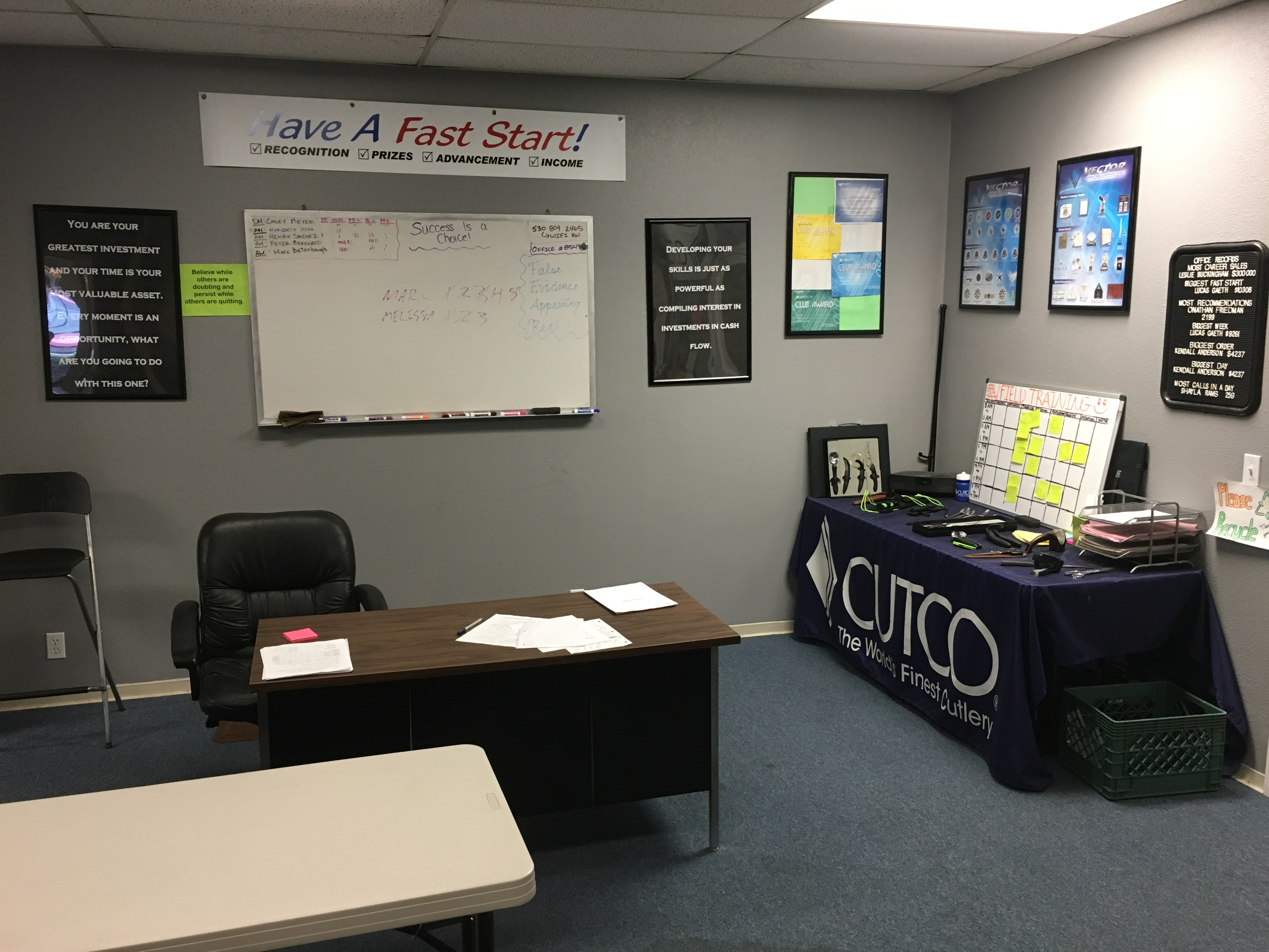 Setting Up An Office Vector Marketing 4032x3024 Setting Up An Office Vector Marketing