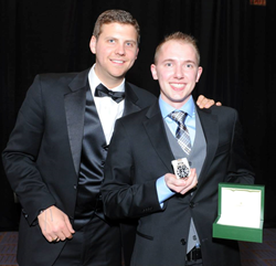 250x241 Vector Marketing Sales Professional Seth Kinzer Reaches Hall