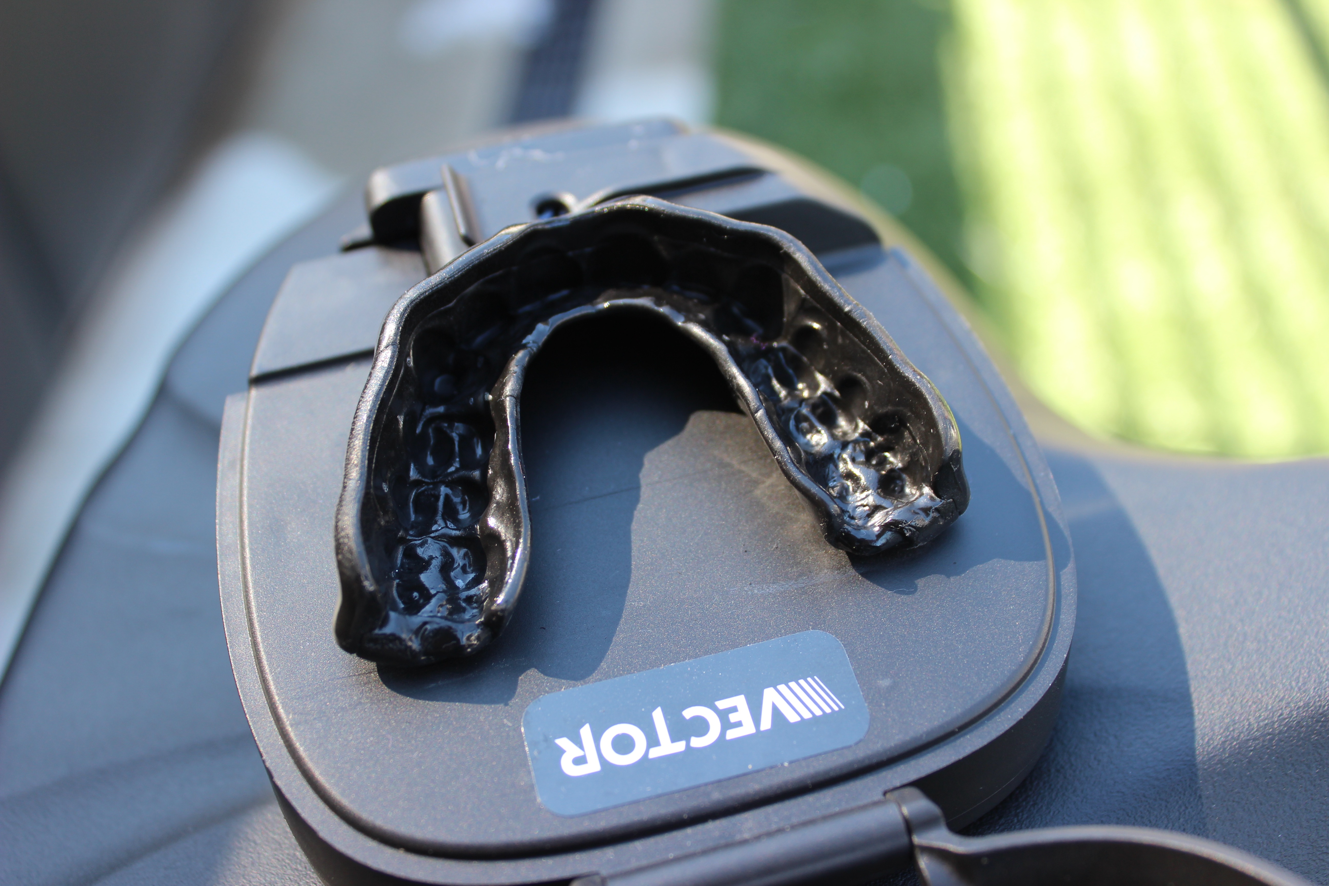 5184x3456 University Of Washington Football Team Using High Tech Mouthguards