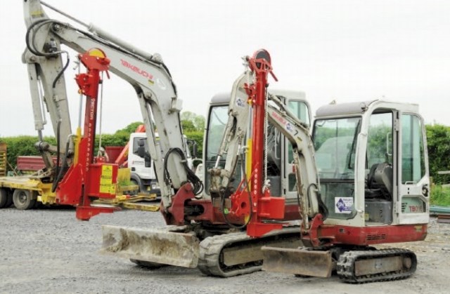 640x419 Model Mini Excavator Post Knocker Davies Implements