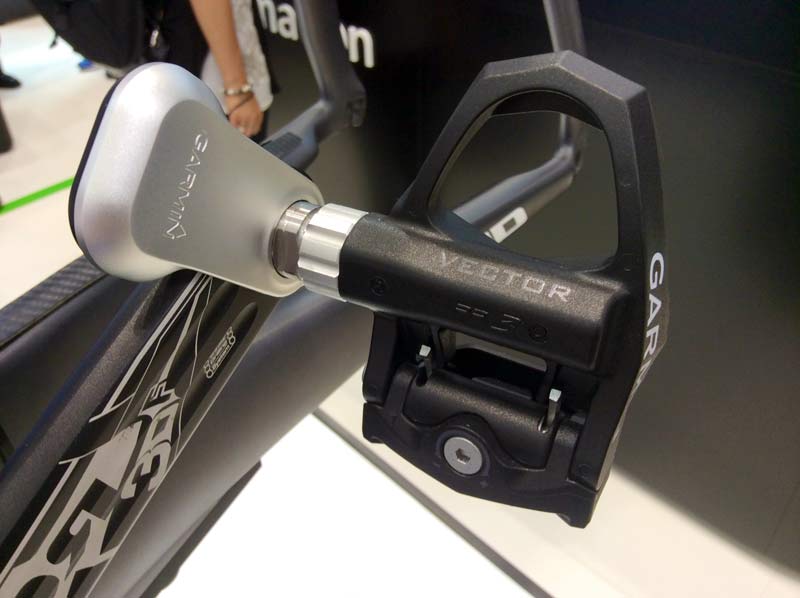 800x598 Garmin Updates Vector Power Meter Pedals