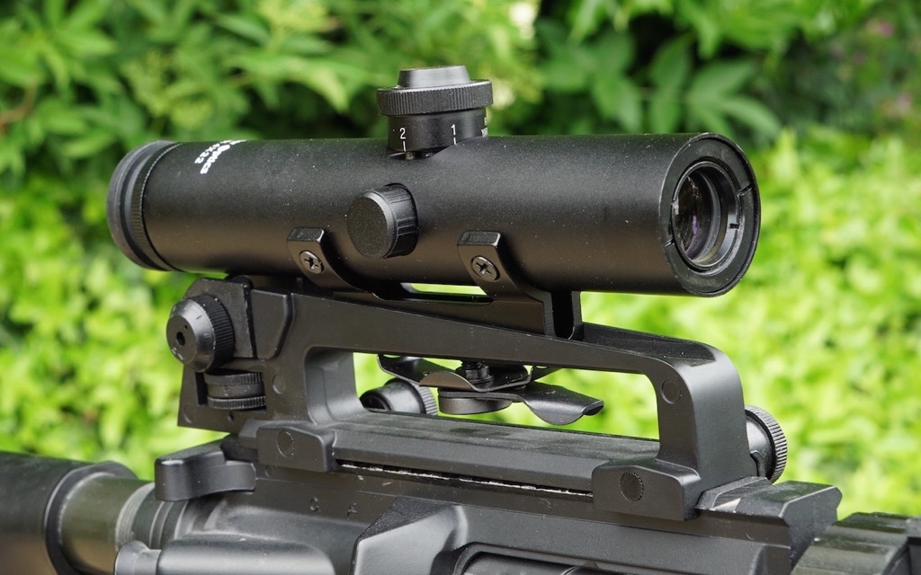 1024x640 Vector Optics Tactical Streak Carry Handle Compact Riflescope. 