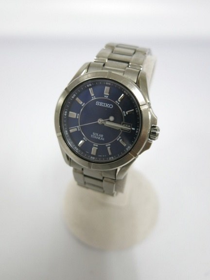 432x576 Usedseiko Seiko Round Watch Titanium Solar Watch